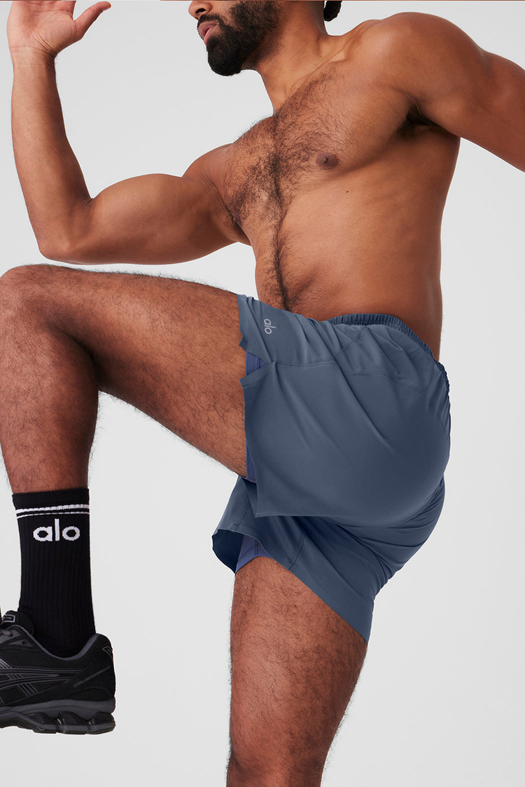 Buy 5 Adapt Running Short online Alo Yoga Qatar